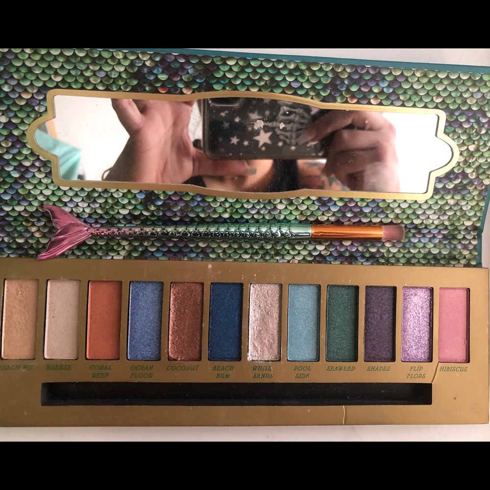 little mermaid pallet